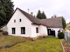 Prodej venkovské chalupy s hezkou udržovanou zahradou v Nové Bystřici -Ovčárna